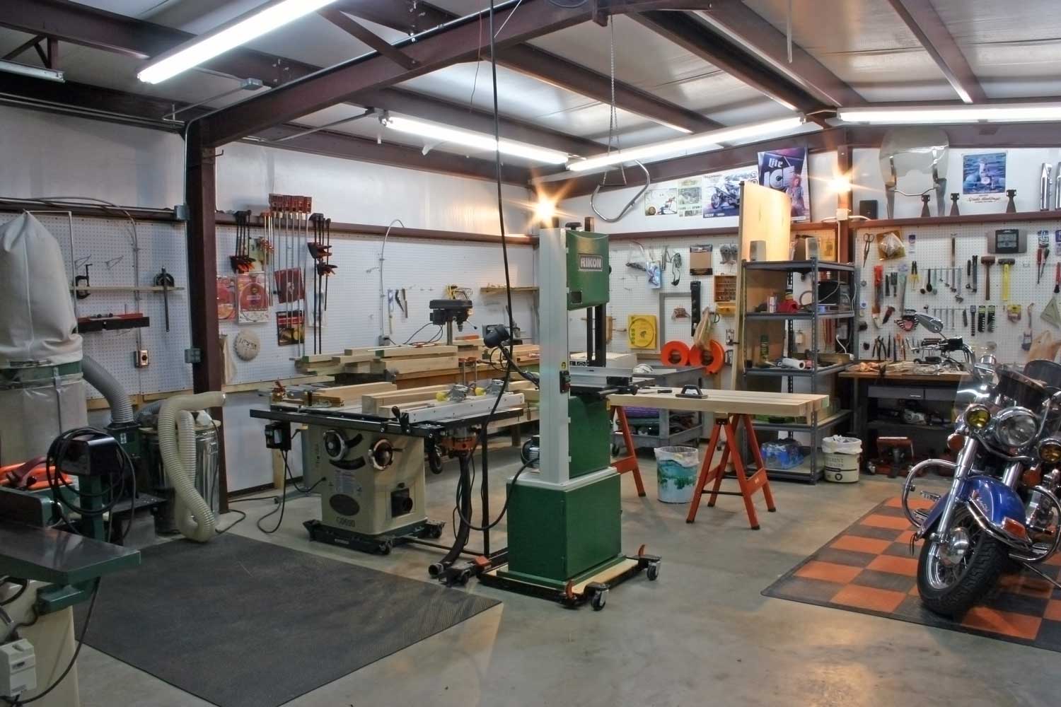 WoodShop - Includes Harley Corner